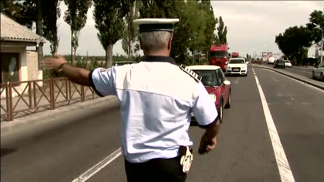 Unde te grabesti, tinere? Viteza uriasa cu care a fost prins un sofer de 19 ani si planul politiei pentru micii teribilisti