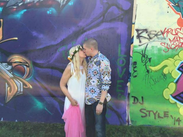 A gresit numarul de telefon si a trimis mesajul unui necunoscut. Ce s-a intamplat dupa trei ani de la incident. FOTO