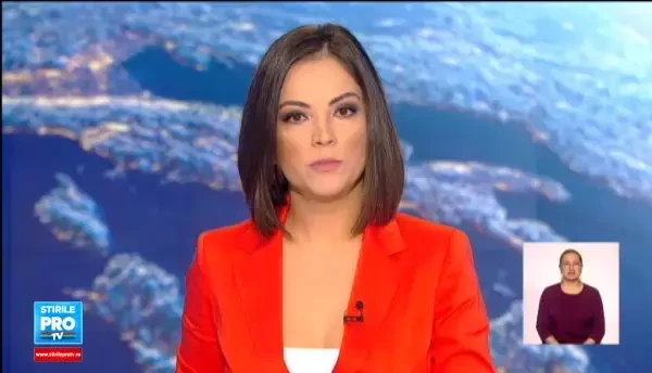 Doua case au ars intr-un cartier din Targu Mures. Incendiul ar fi pornit de la o soba cu lemne