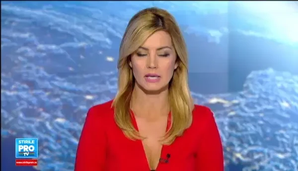 Elevii unui liceu din Ploiesti vor sa-si salveze profesoara bolnava de cancer. Cum ajuta familia sa adune bani de tratament