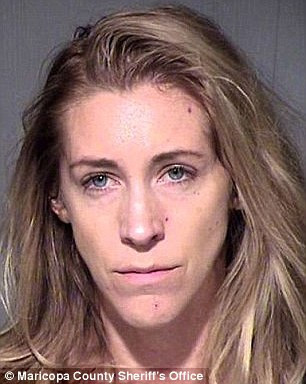 O femeie de 33 ani a fost acuzata ca a hartuit sexual un baiat de 15 ani. Aceasta sustine ca nu isi aminteste nimic