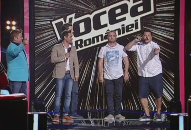 Surprize pe ritmul muzicii la "Vocea Romaniei". Bobita si Dorel din "Las Fierbinti" au facut spectacol pe scena