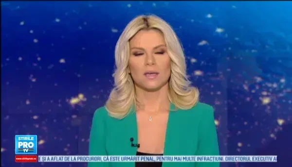 Momentul in care un elan curios inspecteaza o drona. Imaginile amuzante filmate de un norvegian