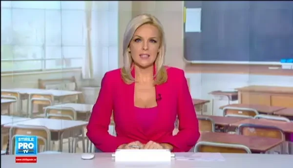 Scolile care urmeaza exemplul american si introduc uniforme obligatorii. De ce le inregistreaza apoi si la politie