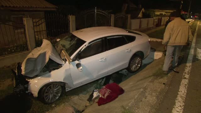 Caruta izbita in plin de o masina, in Vrancea. Patru persoane, printre care si o fetita de 7 ani, au murit