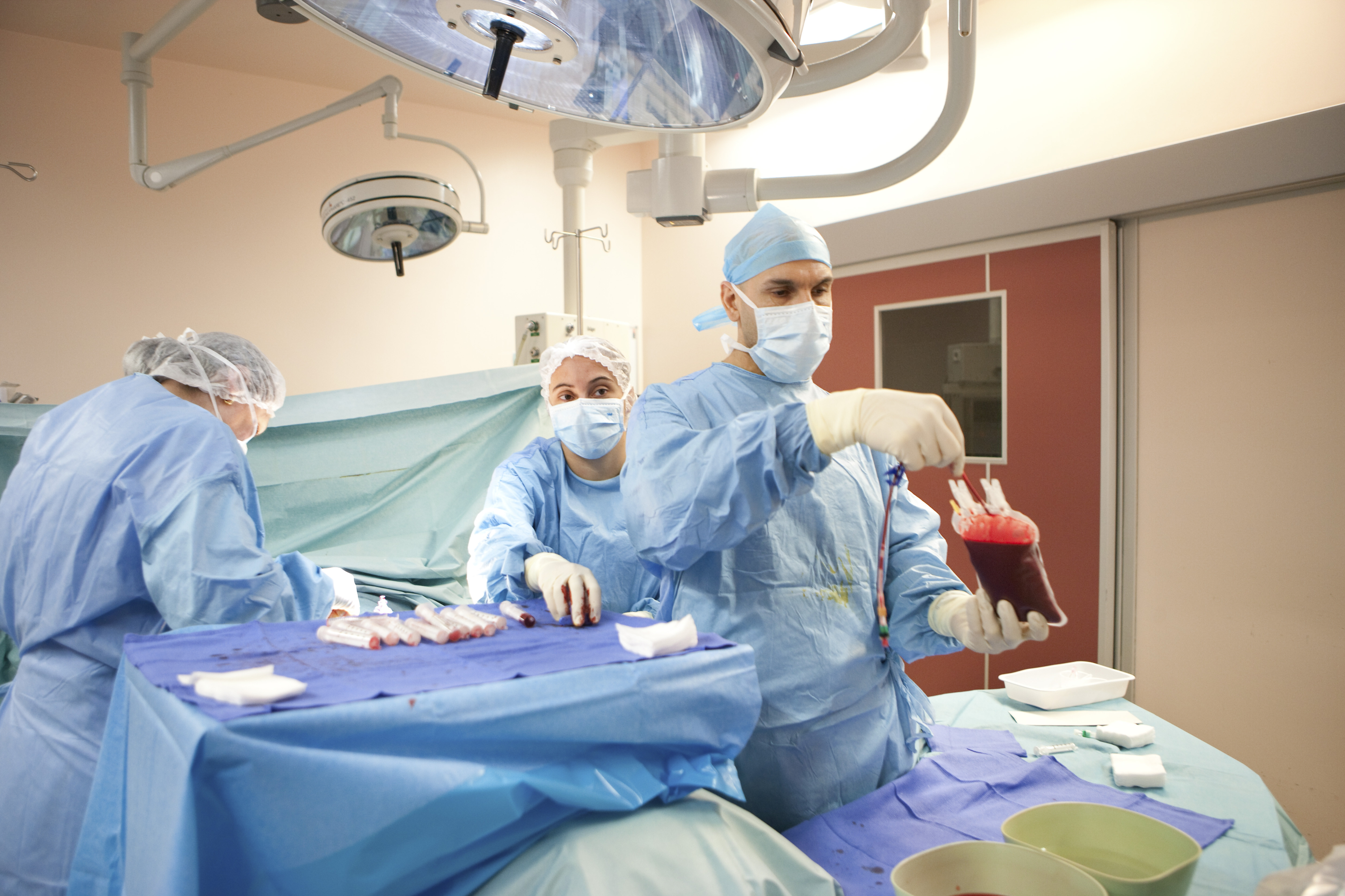 Tragedia unei familii din Bacau a dus la salvarea altor vieti. Miracolul trait chiar in ziua de Craciun de trei pacienti