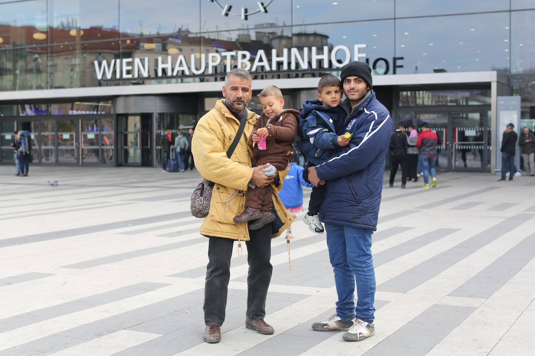 "Mama mi-a pupat picioarele si m-a rugat sa plec". Povestea tulburatoare a unui imigrant care nu a vrut sa verse sange