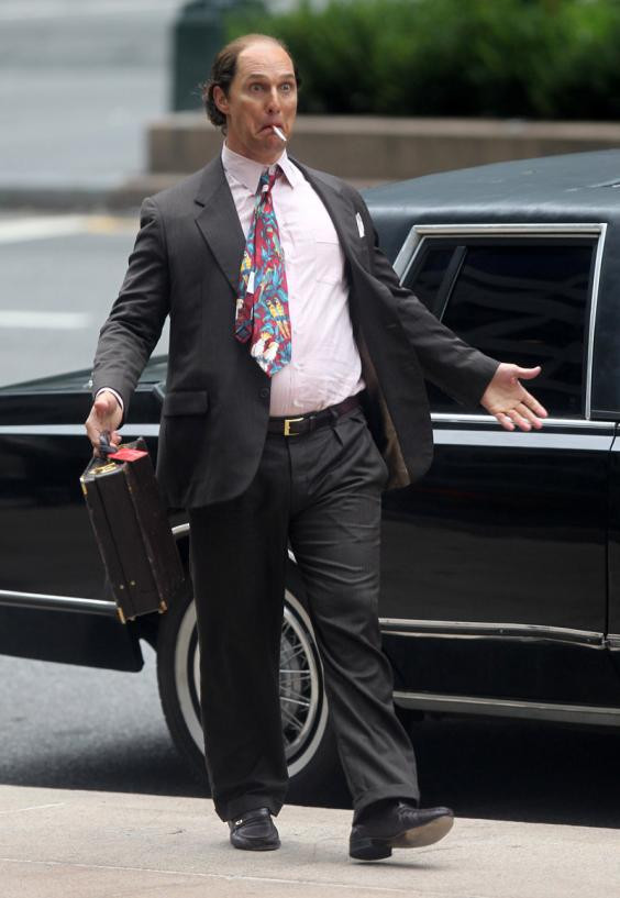 Primele imagini cu Matthew McConaughey de la filmarile pentru "Gold". Actorul reuseste inca o transformare spectaculoasa