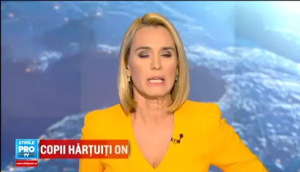 Un motociclist a intrat in plin intr-o cireada de vaci. Ce au surprins camerele de supraveghere