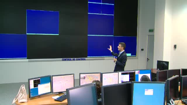 7 angajati vin zilnic si monitorizeaza un sistem de 21 de milioane de euro care nu merge. Explicatia pentru haosul din trafic