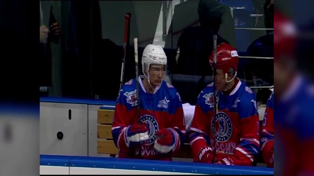 Vladimir Putin a implinit 63 de ani si a sarbatorit printr-un meci de hochei. Ce cadou a primit la final presedintele rus