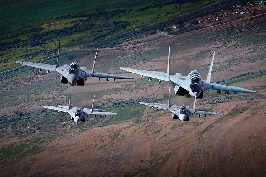 Armata rusa: "Un avion de vanatoare s-a apropiat la 2-3 km de o aeronava americana in Siria". Ce ar fi vrut pilotul sa faca