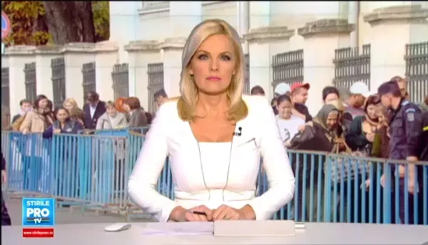 Pelerinii de la Iasi, inghetati si uzi pana la piele. Cate ore au stat la coada ca se inchine la moastele Sfintei Parascheva