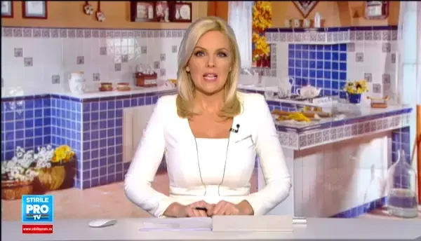 Vanzatoarele din piata isi adapteaza oferta pentru femeile care n-au timp sa gateasca: vand zarzavaturi si legume gata tocate