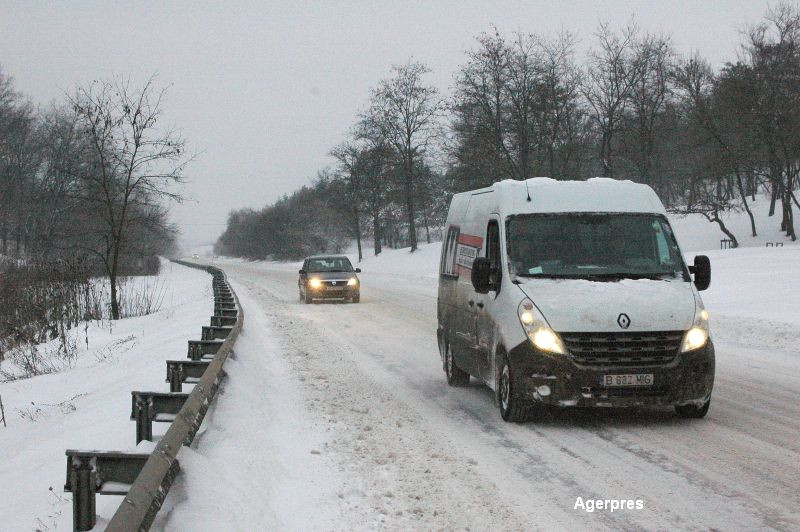 COD GALBEN de ploi, ninsori si intensificari ale vantului in 19 judete. Cum va fi vremea in urmatoarele trei zile
