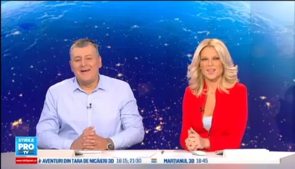 Masinile care au inspirat filmele James Bond, intr-o parada inedita pe Champs Elysee. Ce model a atras atentia francezilor