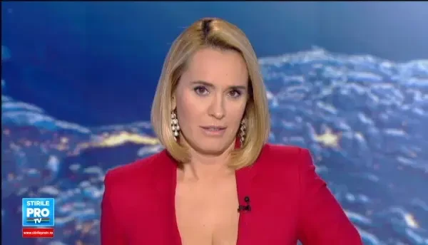 Proteste murdare la Chisinau. Trei tone de fecale au fost varsate pe scarile sediului PLDM