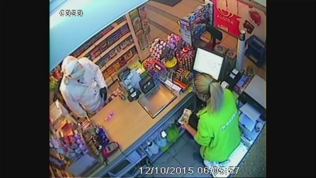 Un barbat a jefuit magazinul in care sotia lui era vanzatoare. Cum si-au dat seama anchetatorii ca el este faptasul