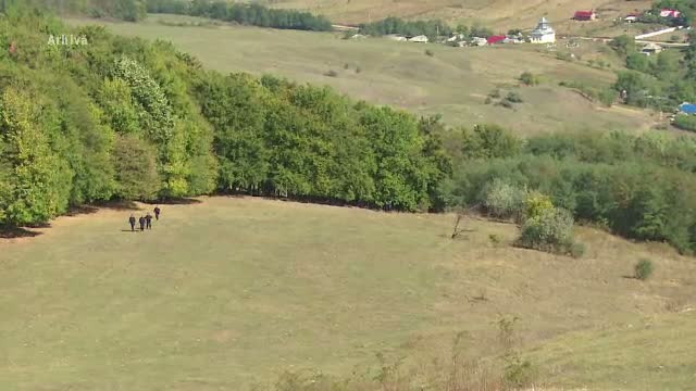 Tragedie in Vrancea. O mama si fetitele ei de 3 si 14 ani, gasite moarte pe un deal. Sora femeii este data disparuta