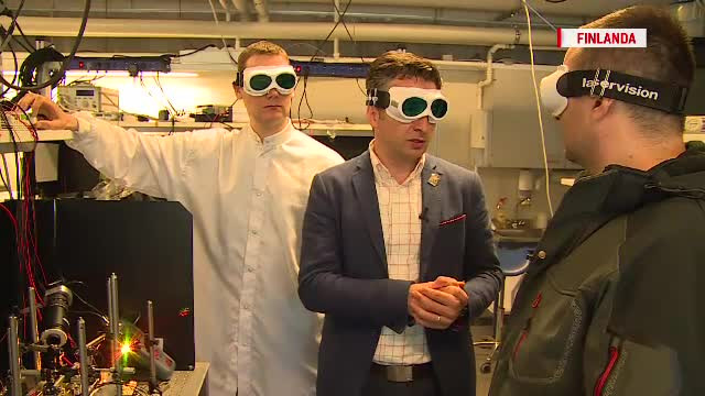 Trateaza cancerul cu laser si lucreaza pe proiecte de milioane de euro. Cuplul de romani din elita universitara a Finlandei