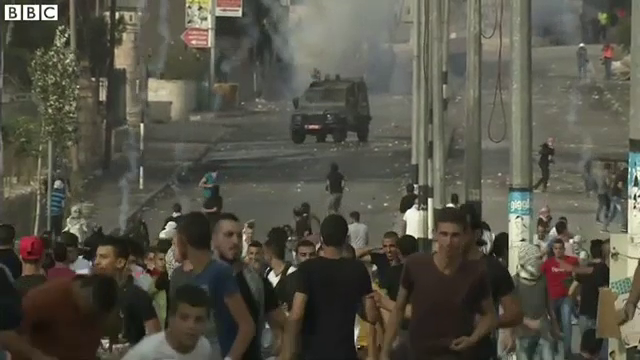 Tara Sfanta e in pragul izbucnirii unui razboi in toata regula.7 evrei si 30 de palestinieni au fost ucisi in atacuri