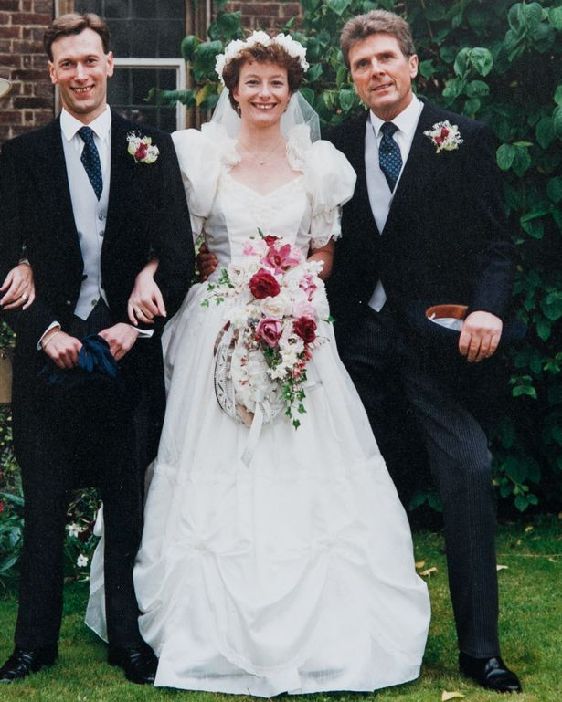 Drama traita de aceasta mireasa si de care nimeni nu a banuit. Cine era barbatul care a condus-o la altar