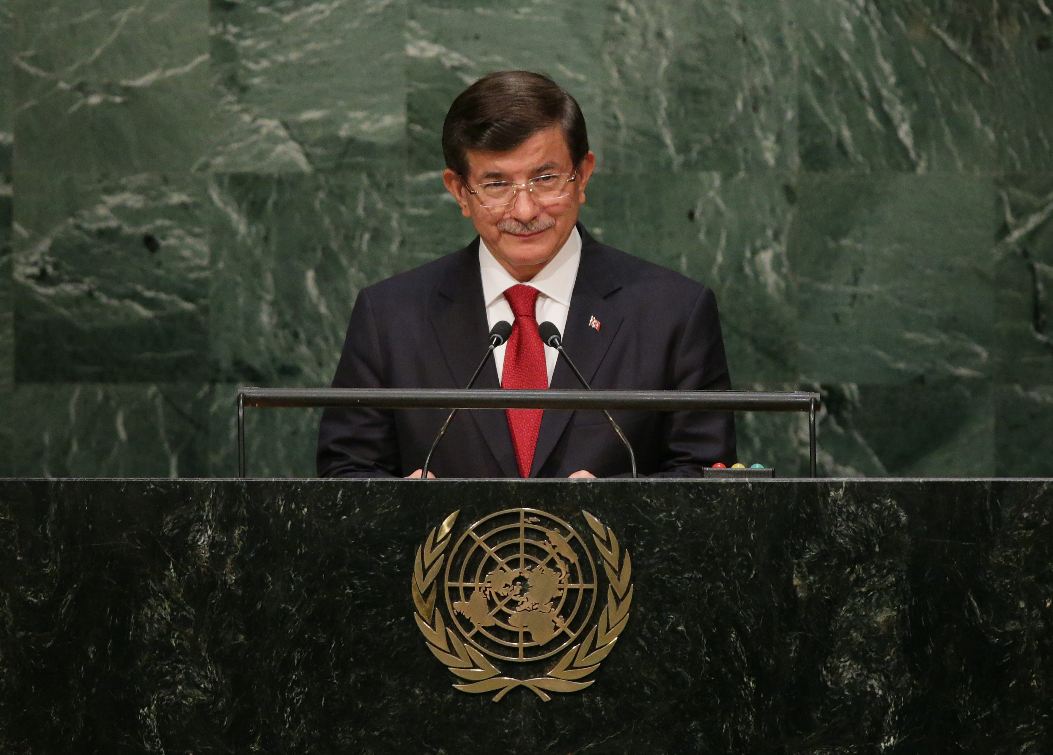 Premierul turc anunta ca tara sa nu este "lagar de concentrare" si ca refuza sa primeasca imigranti in mod permanent