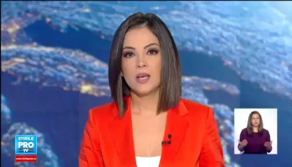 Ce s-a intamplat cu directoarea care a dat afara o eleva de la cursuri pentru ca fusta ei era neagra, dar avea si un model