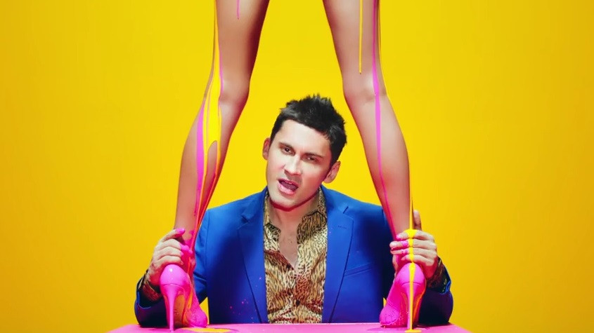 "Funny Love" - Dan Balan lanseaza cel mai provocator clip al sau cu 13 modele si 16 dansatoare