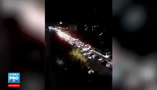 Cozi de kilometri si aglomeratie ca pe DN1 in plin sezon. Imagini surprinse in centrul Capitalei, intr-o zona cu lucrari