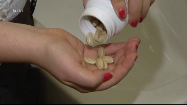Medicii trag un semnal de alarma in privinta suplimentelor alimentare. Ce a patit un tanar dupa ce a luat pastile de slabit