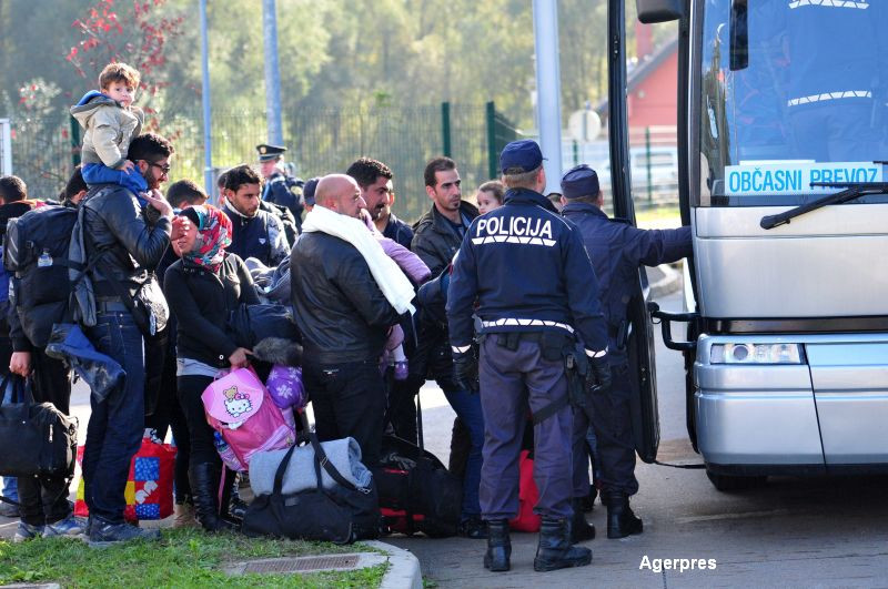 Slovenia limiteaza la 2.500 pe zi numarul migrantilor care pot intra in tara. Croatia ceruse gestionarea a 5.000 pe zi