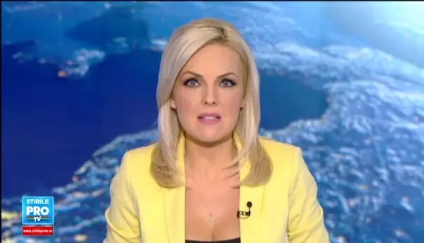 Procesiune cu relicva Papei Ioan Paul al II-lea in Capitala. Credinciosii s-au rugat la crucifixul cu sangele pontifului