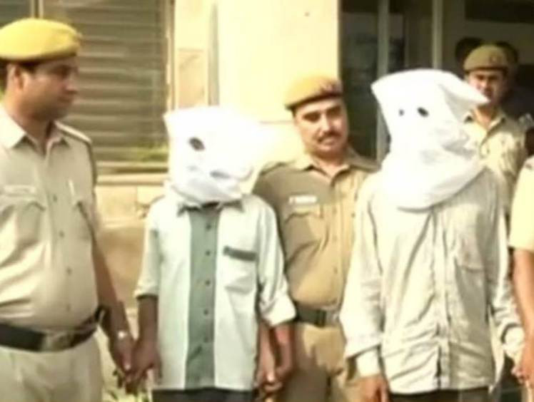 Caz socant in India. Politistii au arestat doi tineri de 17 ani, acuzati ca au rapit si violat o fetita de 2 ani