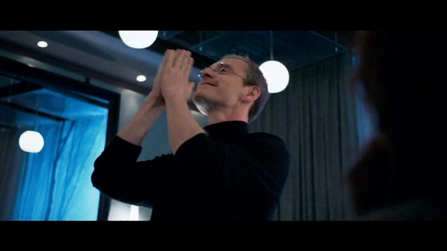 Filmul "Steve Jobs" cu Michael Fassbender il arata pe fondatorul Apple ca "un monstru si un dictator". Reactia regizorului