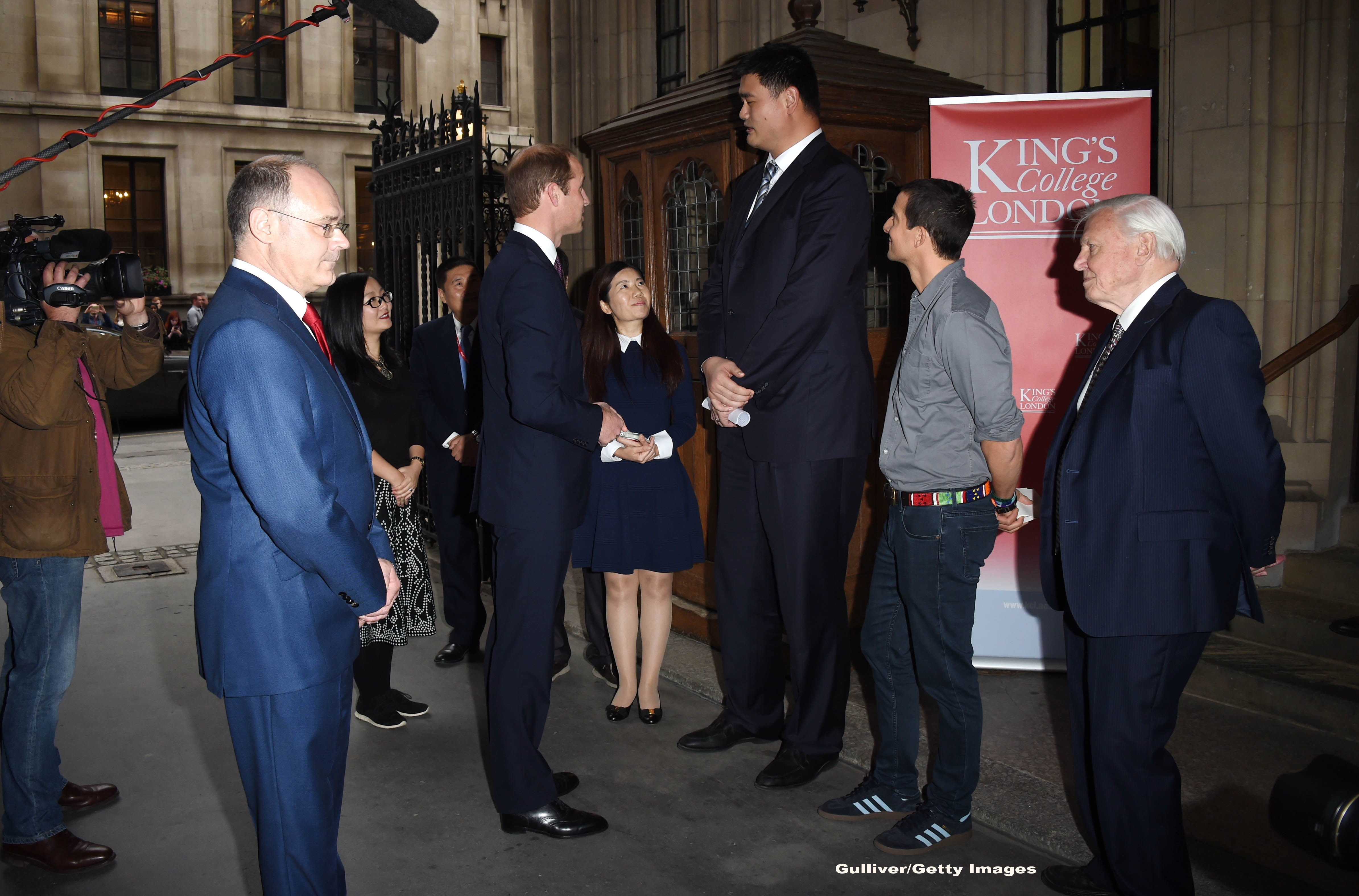 Imaginea saptamanii in Marea Britanie. Printul William s-a intalnit cu fostul baschetbalist chinez Yao Ming