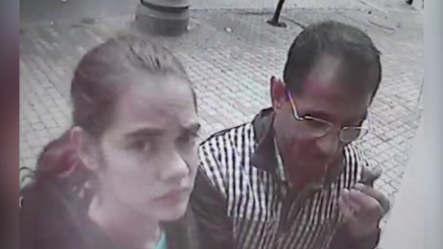 Barbatul si femeia, filmati in timp ce furau bani din bancomate, au fost prinsi. Cum operau cei doi