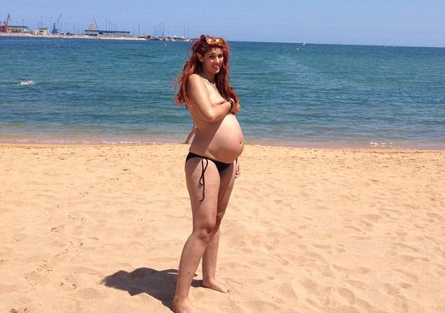 Romanca arestata in Marea Britanie pentru ca si-ar fi vandut copilul nou-nascut. Cum se apara tanara de 19 ani. FOTO