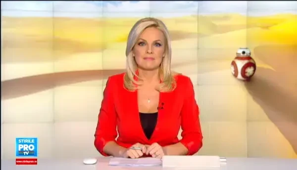 S-a lansat primul trailer complet al filmului Razboiul Stelelor: Trezirea Fortei. Imagini cu printesa Leia si Han Solo