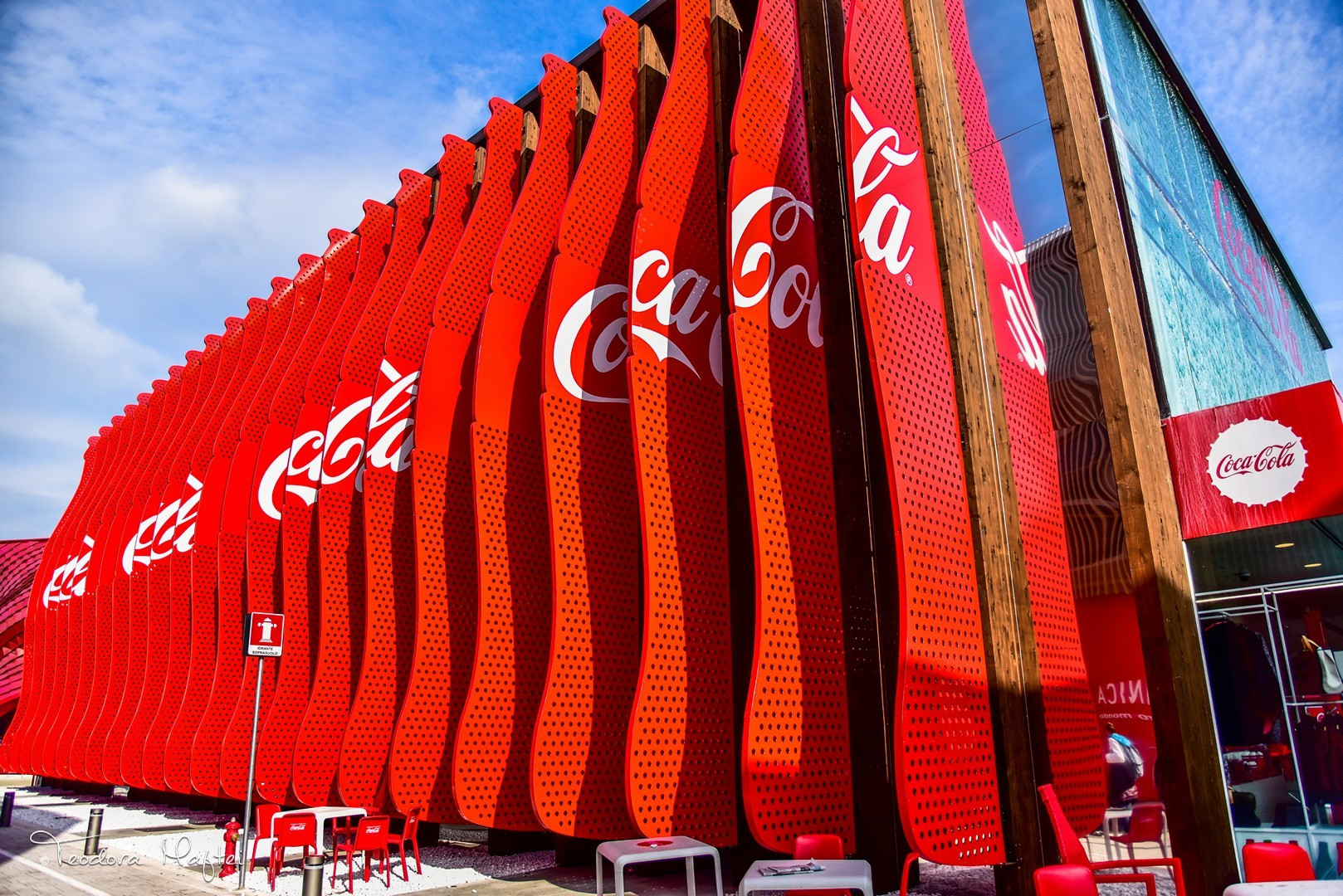 (P) O cascada spectaculoasa in loc de aer conditionat si un pavilion ce va deveni sala de baschet. Coca-Cola la Expo Milano
