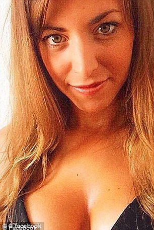 Cum arata tanara care se plange ca oamenii nu o iau in serios pentru ca este prea frumoasa. FOTO