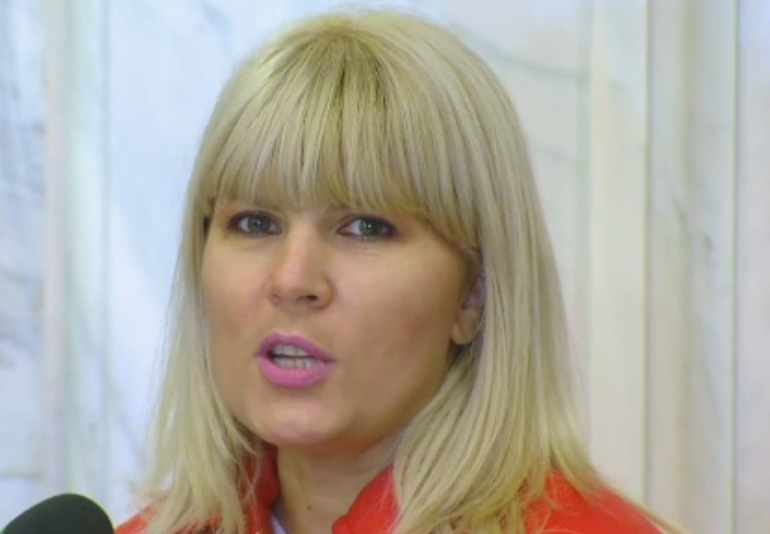 Anchetata in 4 dosare penale, Elena Udrea cere modificarea Codului Penal. Ce propuneri are deputata