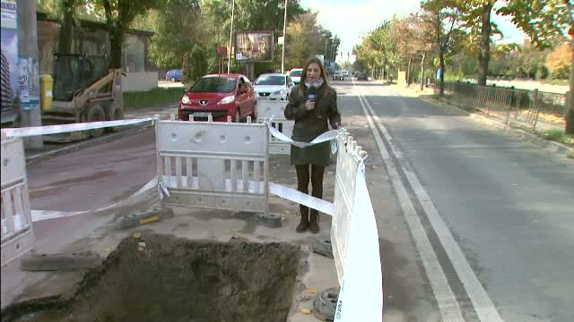 3.000 de lucrari fac din Bucuresti un oras ca dupa razboi. Atitudinea privind semnalizarea gropilor: "Nu e treaba noastra"