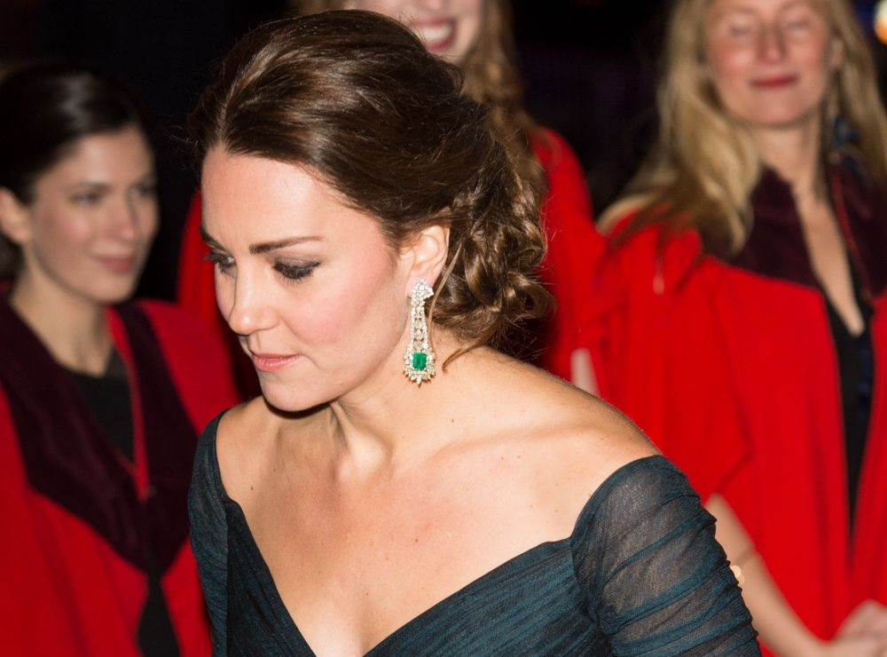 Ducesa de Cambridge solicita despagubiri de 1,5 mil. euro pentru publicarea pozelor cu ea topless, in Franta