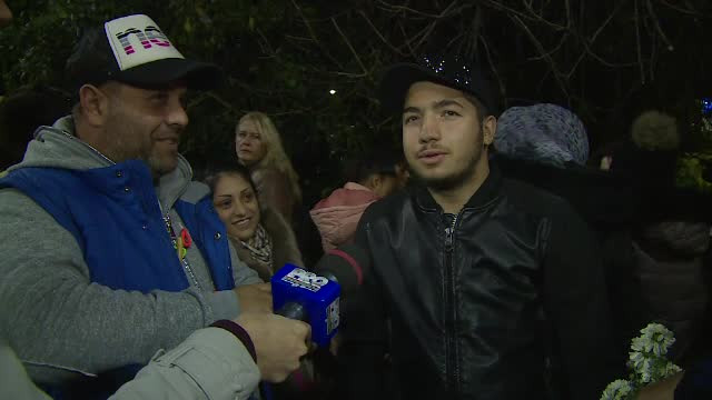 Mii de credinciosi sunt pe dealul Patriarhiei: "Cred ca harul acestor moaste ne poate insufleti si pe noi sa ne imbunatatim"