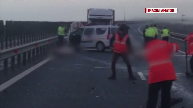 Mai multi vitei, loviti de o masina de politie chemata la un incendiu. Cum s-a intamplat totul