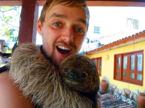 S-a imbatat si s-a trezit ca pleca spre alta tara! Ce a facut un barbat dupa o noapte de pomina