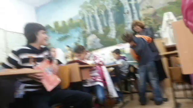 Profesoara din Tulcea, acuzata ca a lovit un copil in timpul orei, a demisionat. Director: "A recunoscut ca a gresit"