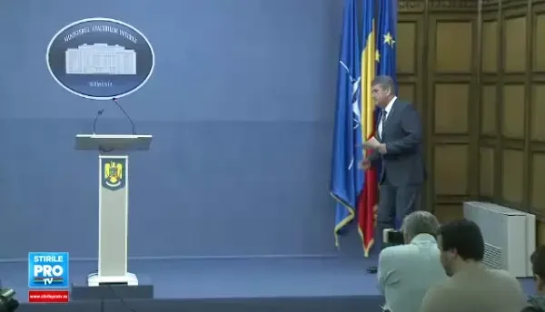 Vicepremierul Oprea se considera nevinovat in cazul mortii politistului si NU demisioneaza: Voi continua sa-mi fac datoria