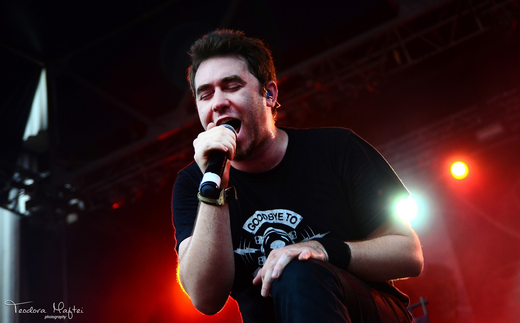 Impreuna Rezistam: La doua saptamani de la tragedie, sperantele pentru ranitii din Colectiv se strang in jurul muzicii